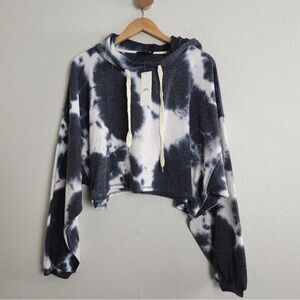 Tie-Dye Cropped Hoodie - Black and White (SIZE XS,M,L,XL)
